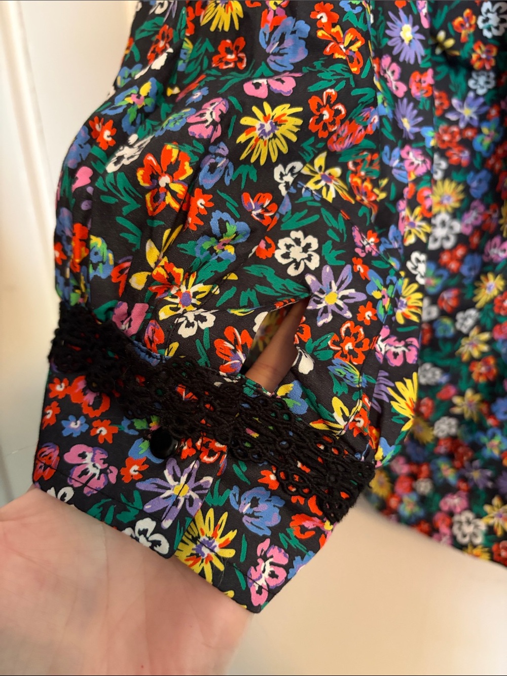 Johnny Was Rosa Poplin Black Floral Peasant Blouse - Picture 2 of 9